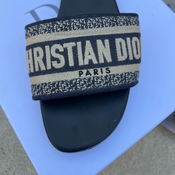 Christian Dior Dway Slide - Picture 8 of 10